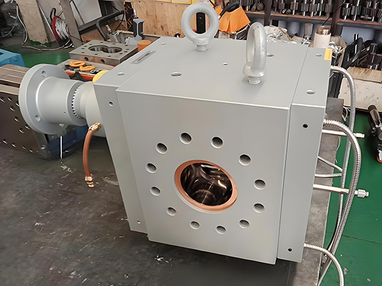 熔體泵：塑料、橡膠及化工行業(yè)的得力助手